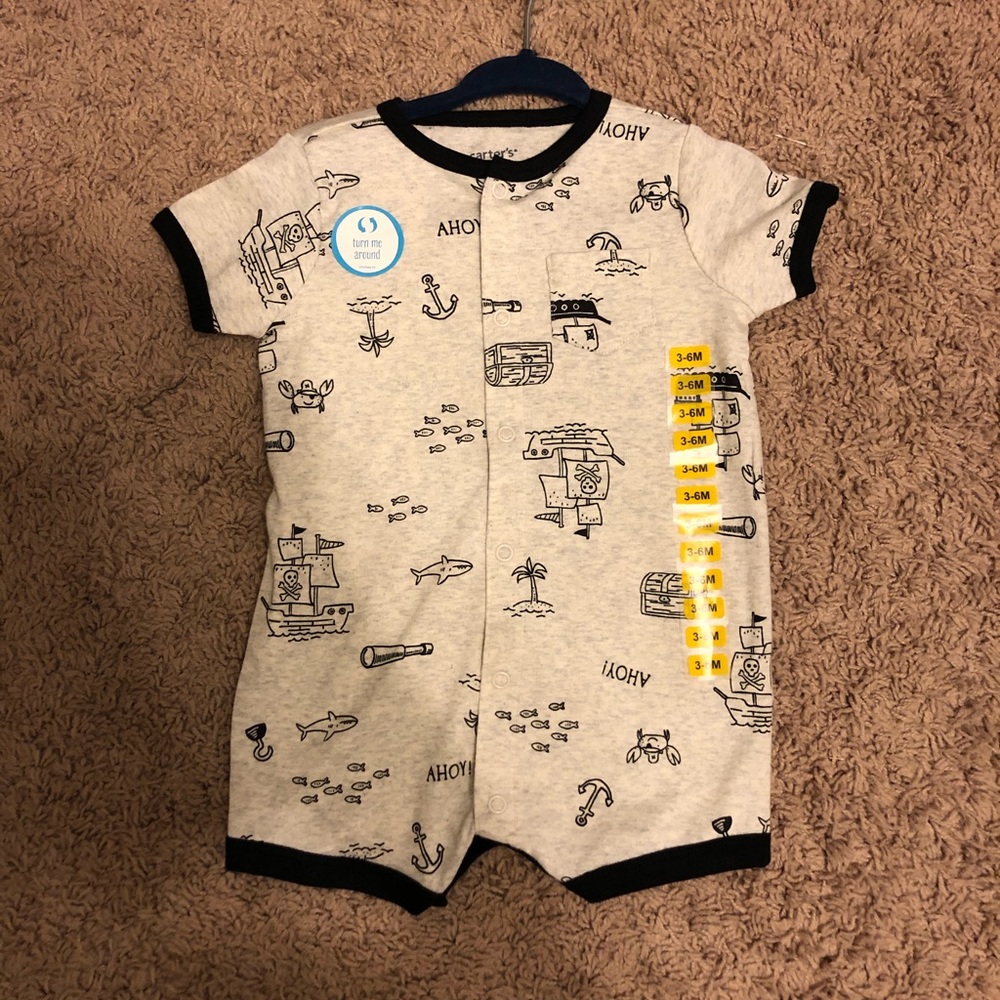 Carters Romper - Picture 1 of 2